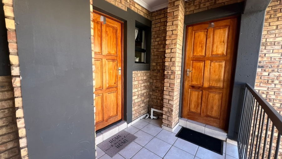 2 Bedroom Property for Sale in Rynfield A H Gauteng