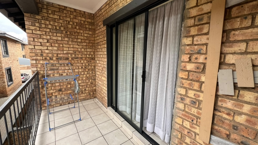 2 Bedroom Property for Sale in Rynfield A H Gauteng