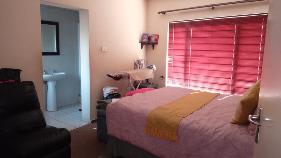 2 Bedroom Property for Sale in Birchleigh Gauteng