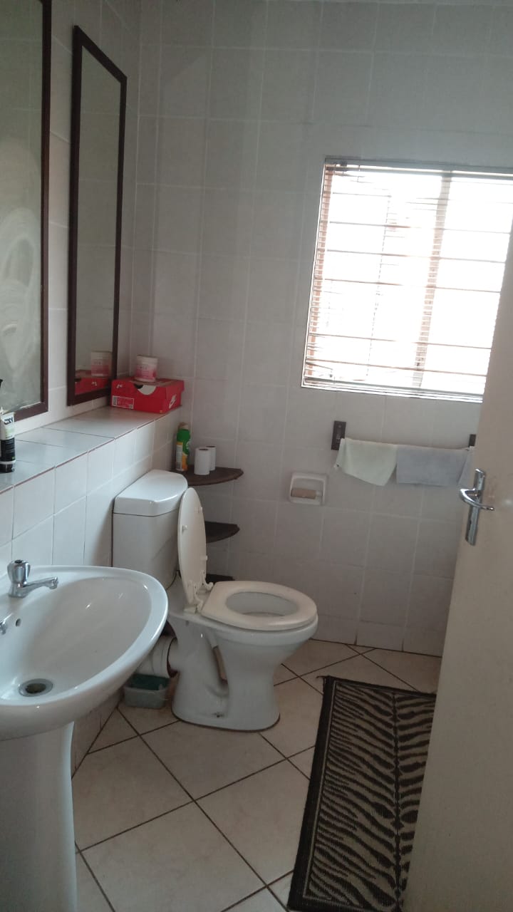 2 Bedroom Property for Sale in Birchleigh Gauteng