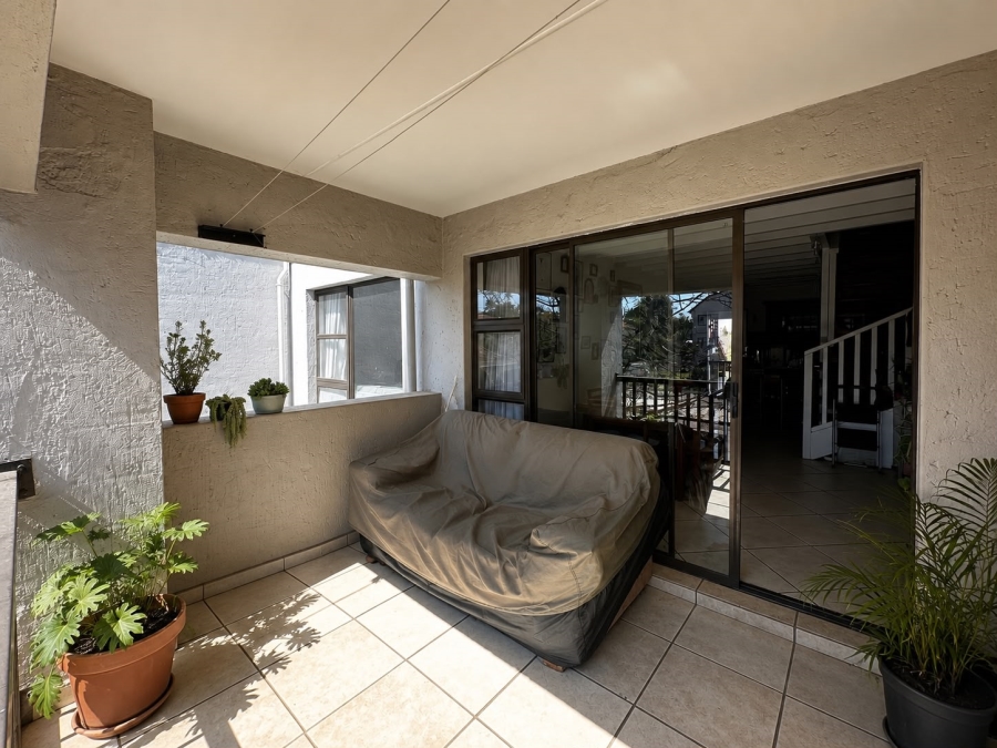 2 Bedroom Property for Sale in Sunninghill Gauteng