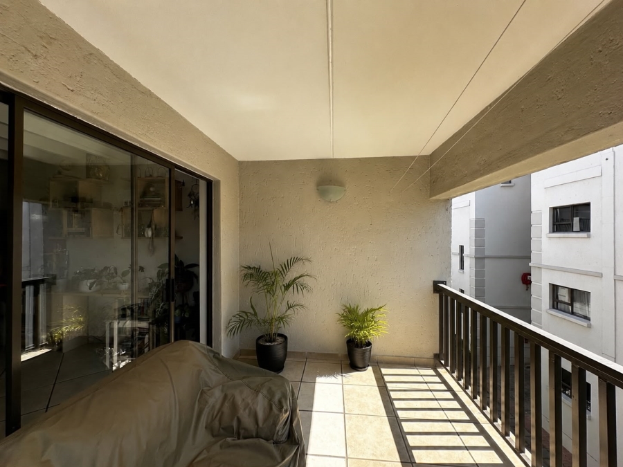 2 Bedroom Property for Sale in Sunninghill Gauteng