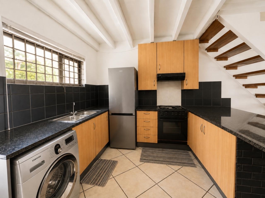 2 Bedroom Property for Sale in Sunninghill Gauteng
