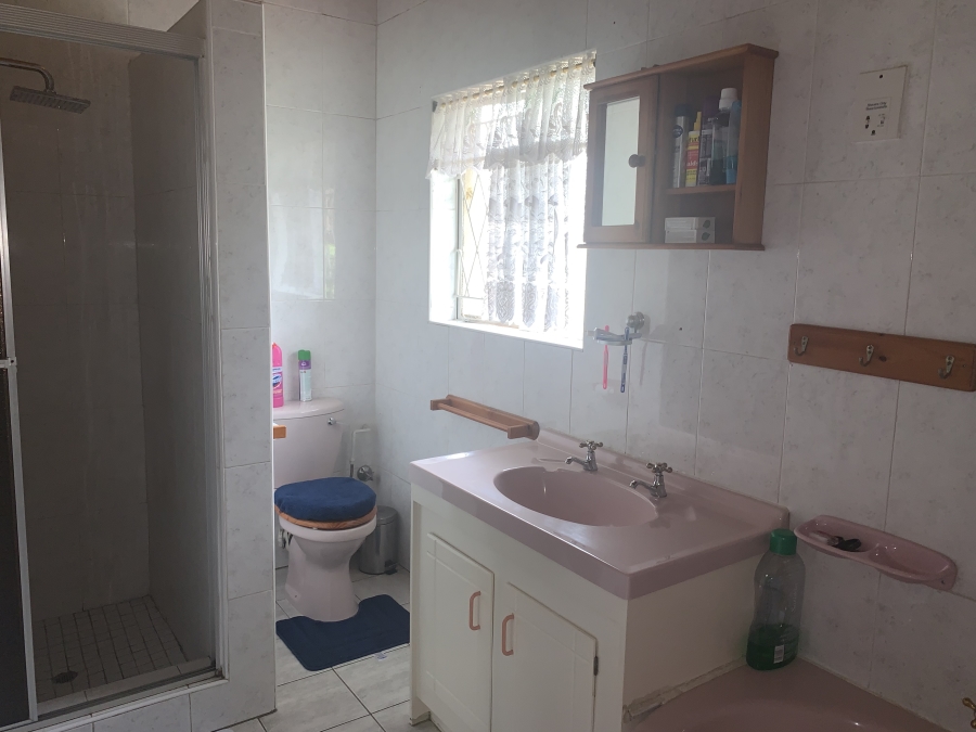 To Let 3 Bedroom Property for Rent in Brackenhurst Gauteng