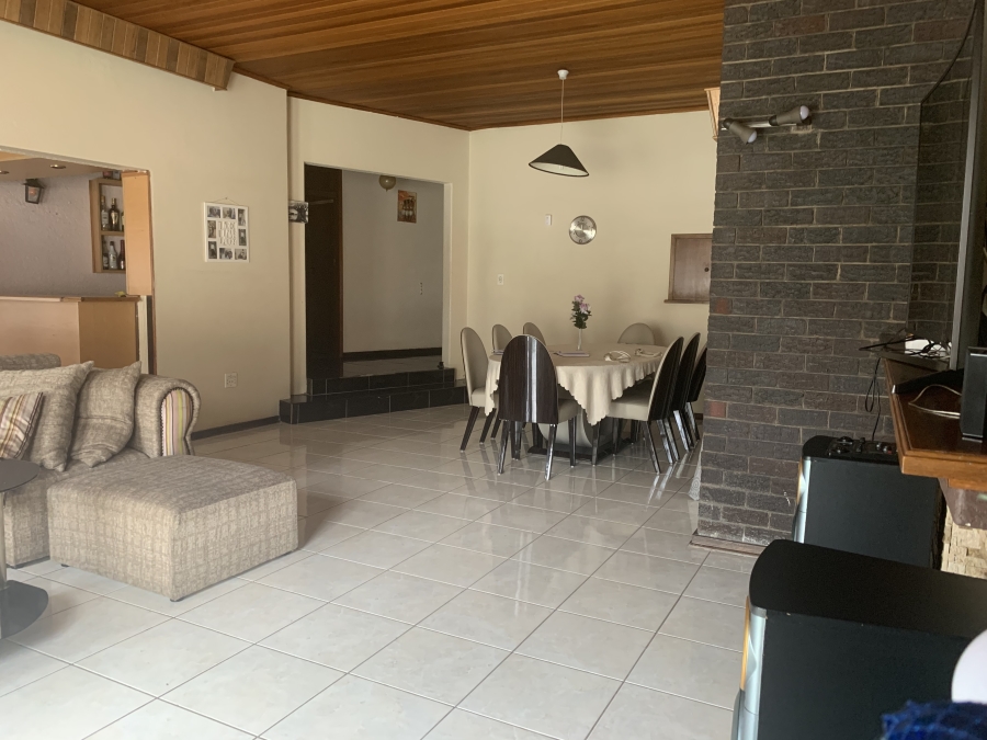 To Let 3 Bedroom Property for Rent in Brackenhurst Gauteng