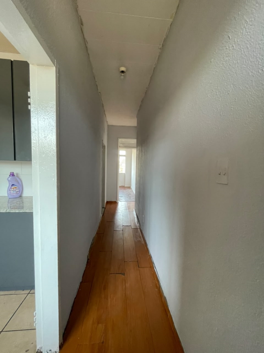 To Let 1 Bedroom Property for Rent in Germiston Central Gauteng