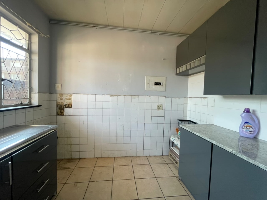 To Let 1 Bedroom Property for Rent in Germiston Central Gauteng
