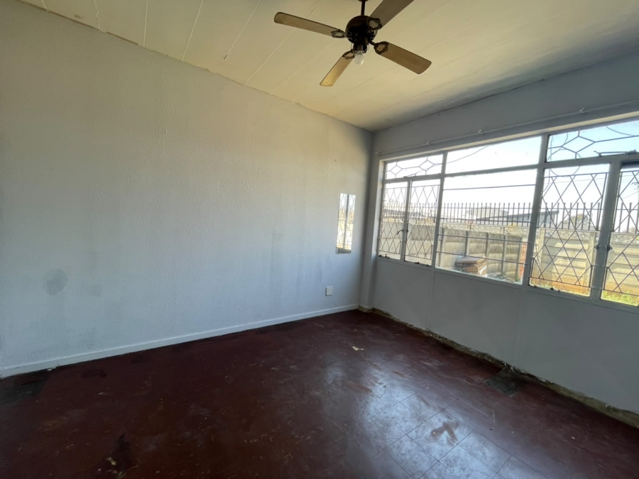 To Let 1 Bedroom Property for Rent in Germiston Central Gauteng
