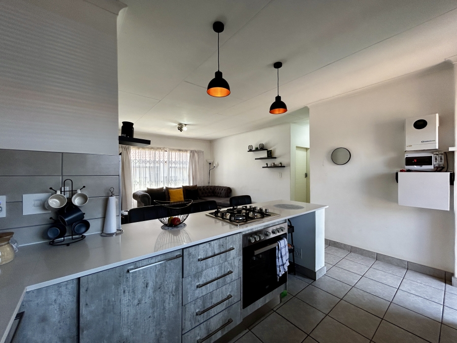 3 Bedroom Property for Sale in Monavoni Gauteng