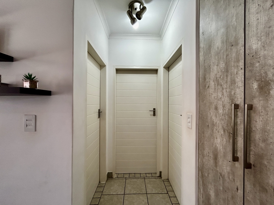 3 Bedroom Property for Sale in Monavoni Gauteng