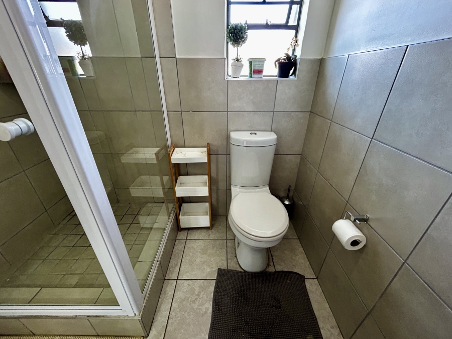 3 Bedroom Property for Sale in Monavoni Gauteng