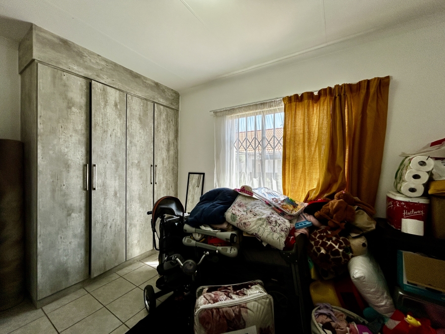 3 Bedroom Property for Sale in Monavoni Gauteng