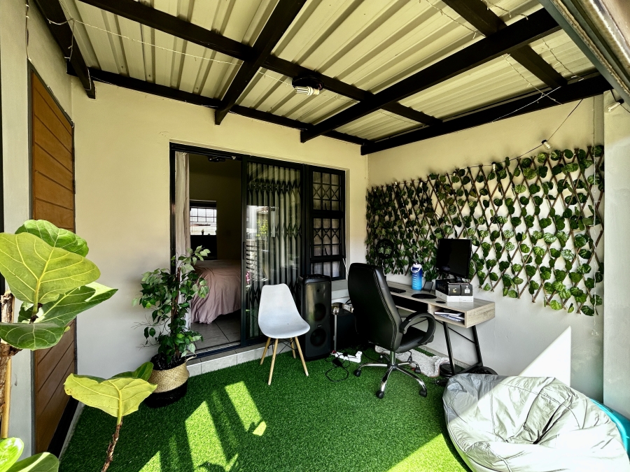 3 Bedroom Property for Sale in Monavoni Gauteng