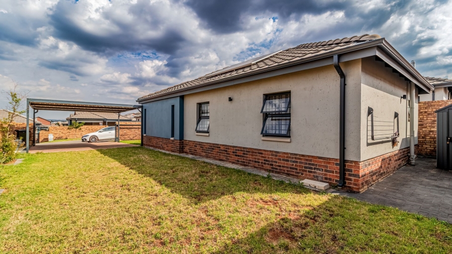 3 Bedroom Property for Sale in Lion Pride Gauteng