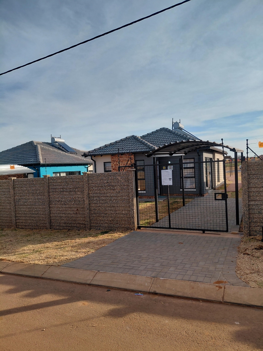 3 Bedroom Property for Sale in Randfontein Central Gauteng