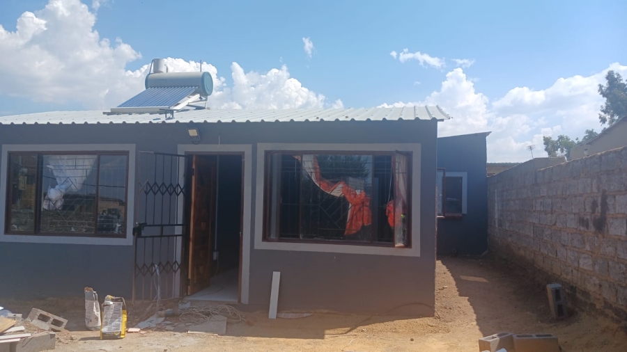 2 Bedroom Property for Sale in Tembisa Central Gauteng