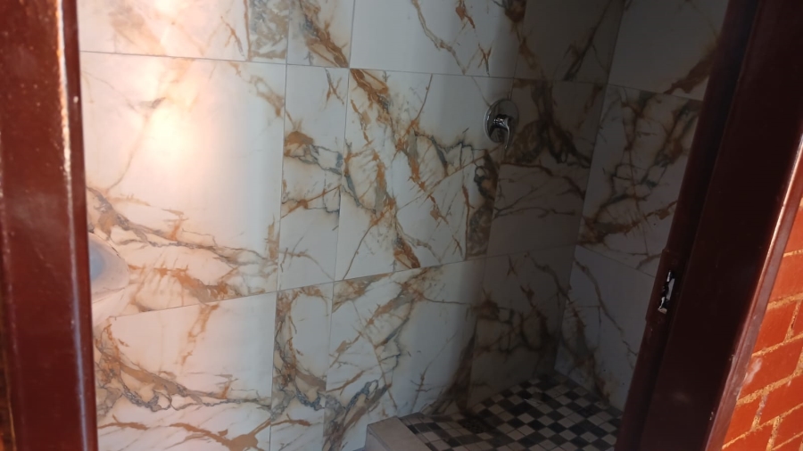 2 Bedroom Property for Sale in Tembisa Central Gauteng