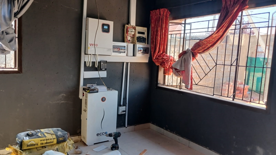 2 Bedroom Property for Sale in Tembisa Central Gauteng