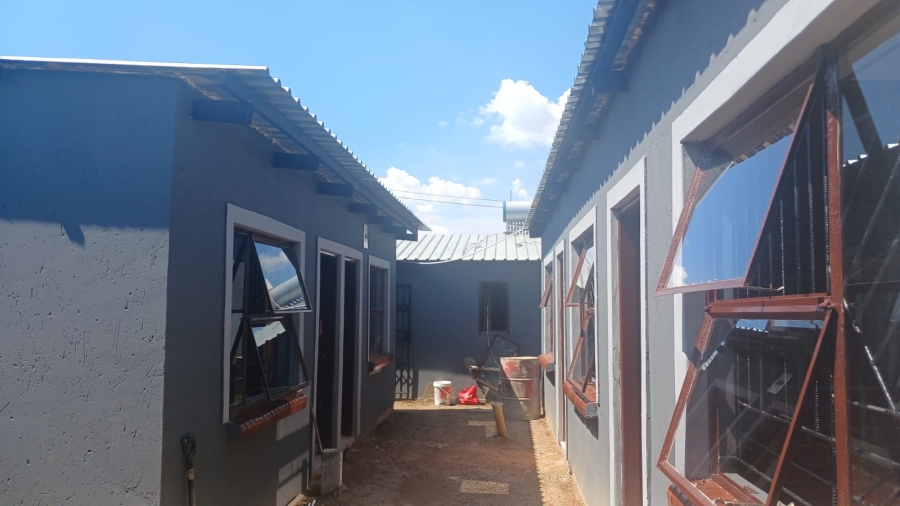 2 Bedroom Property for Sale in Tembisa Central Gauteng