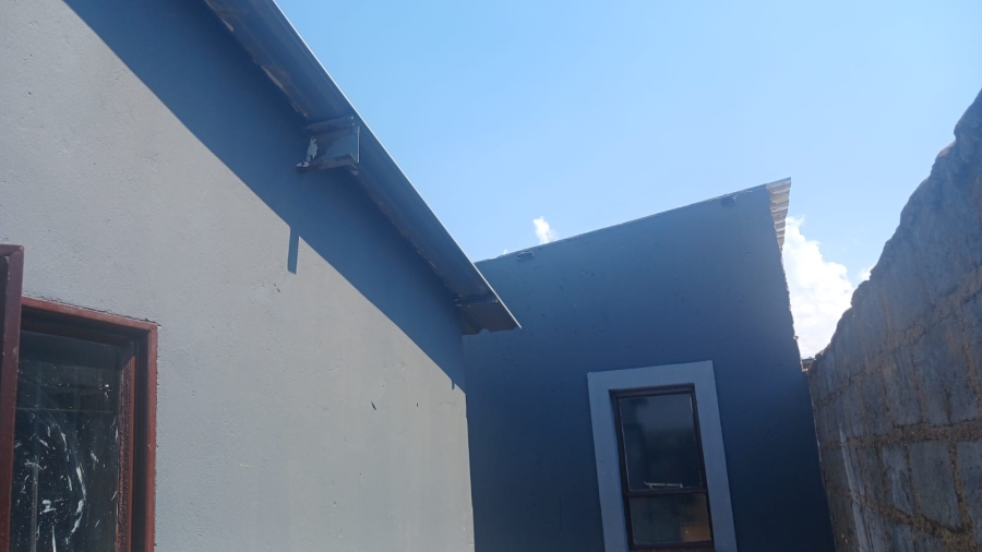 2 Bedroom Property for Sale in Tembisa Central Gauteng