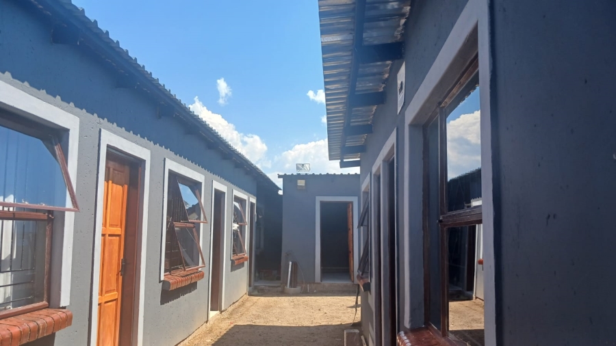 2 Bedroom Property for Sale in Tembisa Central Gauteng