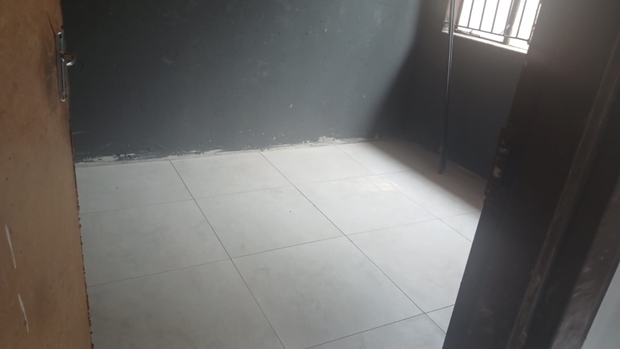 2 Bedroom Property for Sale in Tembisa Central Gauteng