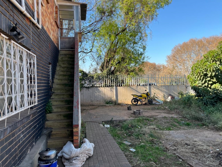 3 Bedroom Property for Sale in Bezuidenhout Valley Gauteng