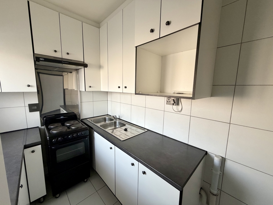 2 Bedroom Property for Sale in Waverley Gauteng