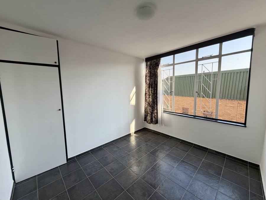 2 Bedroom Property for Sale in Waverley Gauteng