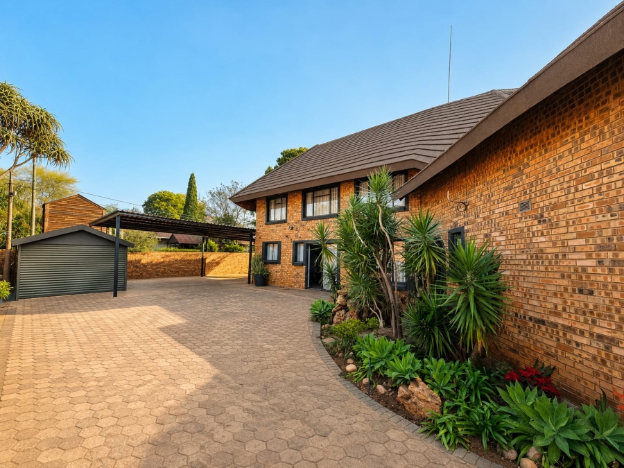 6 Bedroom Property for Sale in Ninapark Gauteng