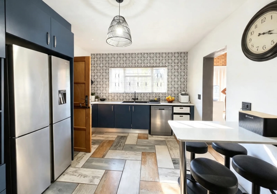 6 Bedroom Property for Sale in Ninapark Gauteng