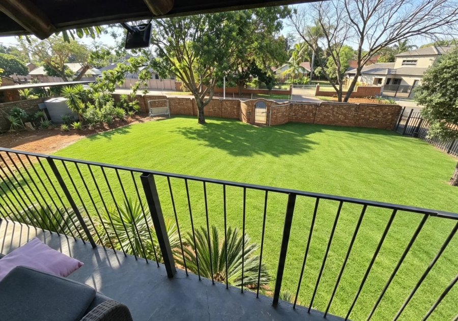 6 Bedroom Property for Sale in Ninapark Gauteng