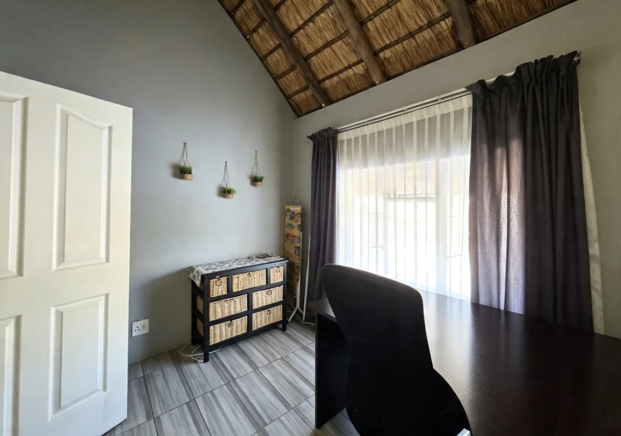 6 Bedroom Property for Sale in Ninapark Gauteng