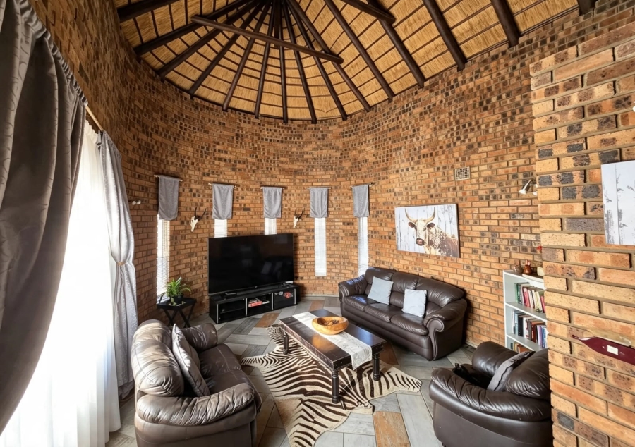 6 Bedroom Property for Sale in Ninapark Gauteng