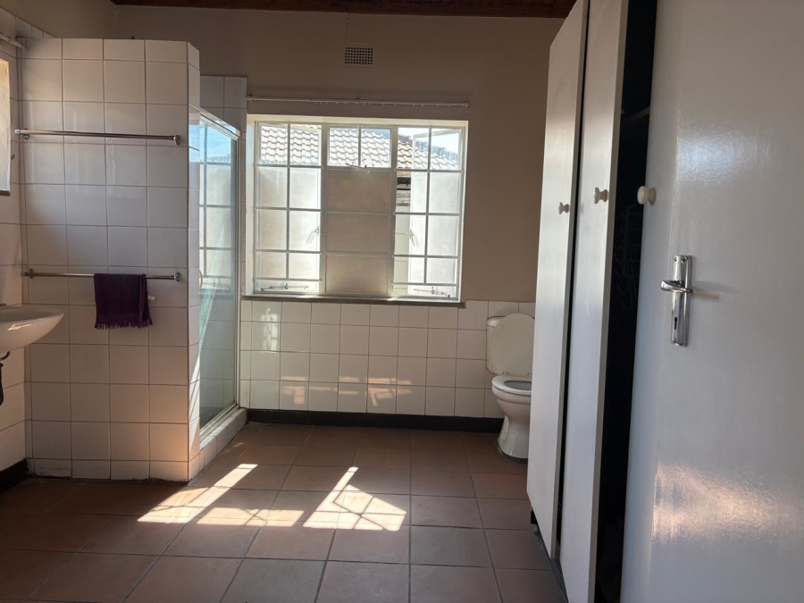 To Let 2 Bedroom Property for Rent in Queenswood Gauteng