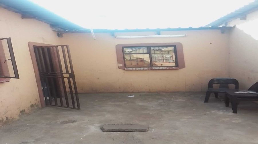 2 Bedroom Property for Sale in Sharpeville Gauteng