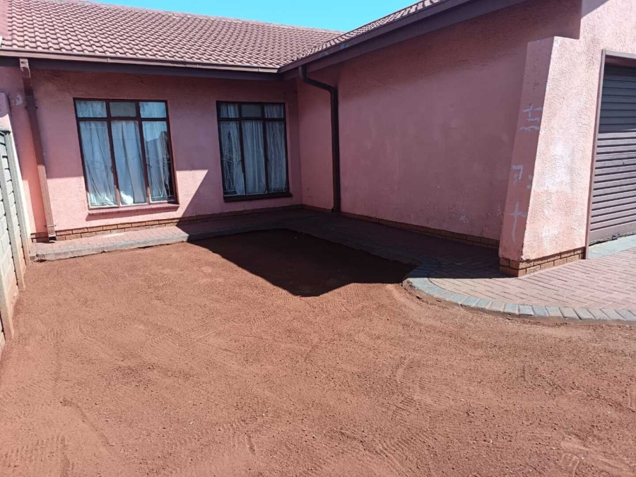 3 Bedroom Property for Sale in Sebokeng Zone 14 Gauteng