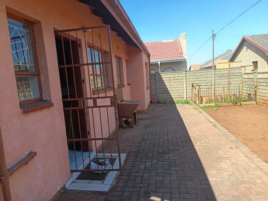 3 Bedroom Property for Sale in Sebokeng Zone 14 Gauteng