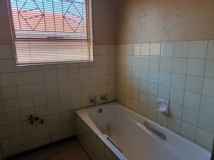 3 Bedroom Property for Sale in Sebokeng Zone 14 Gauteng