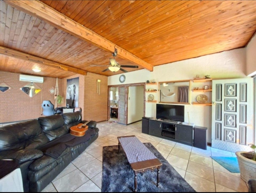 3 Bedroom Property for Sale in Golf Park Gauteng