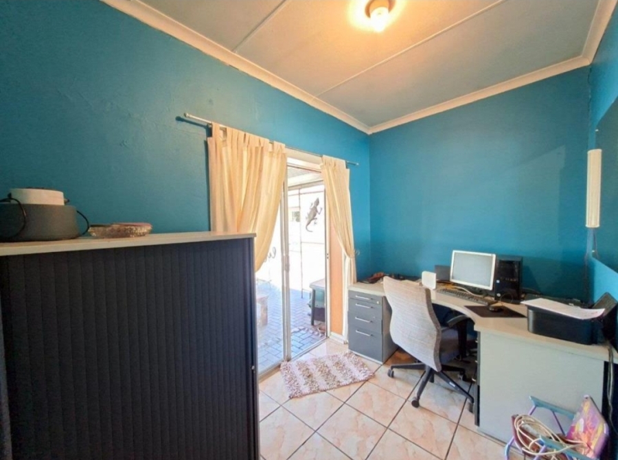 3 Bedroom Property for Sale in Golf Park Gauteng