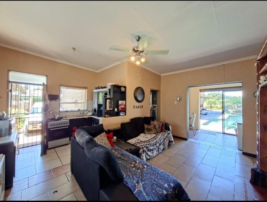 3 Bedroom Property for Sale in Golf Park Gauteng
