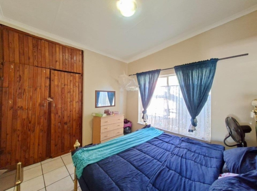 3 Bedroom Property for Sale in Golf Park Gauteng