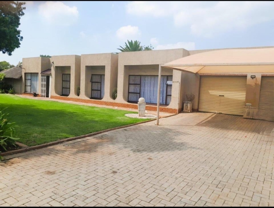 3 Bedroom Property for Sale in Golf Park Gauteng