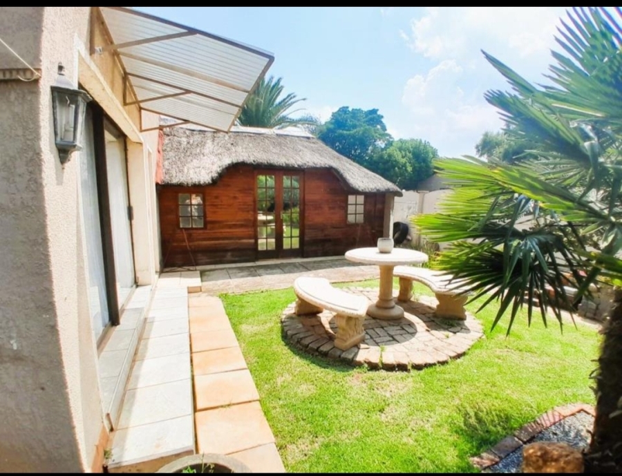 3 Bedroom Property for Sale in Golf Park Gauteng