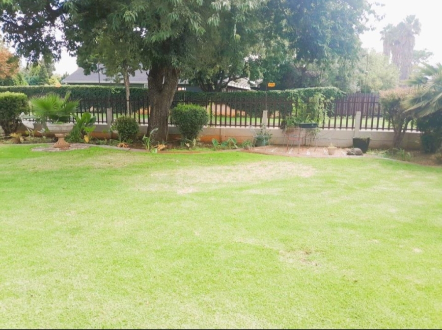 3 Bedroom Property for Sale in Golf Park Gauteng