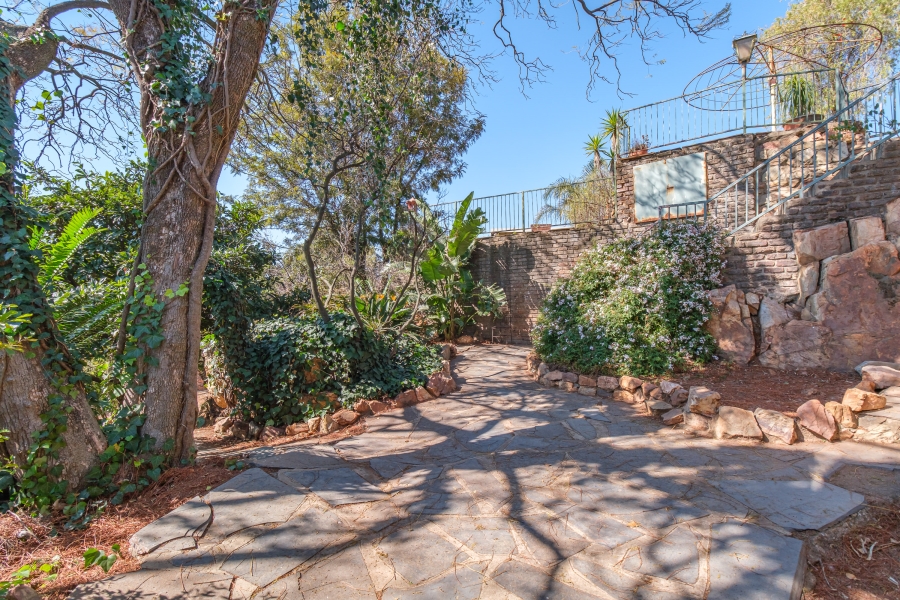 4 Bedroom Property for Sale in Helderkruin Gauteng