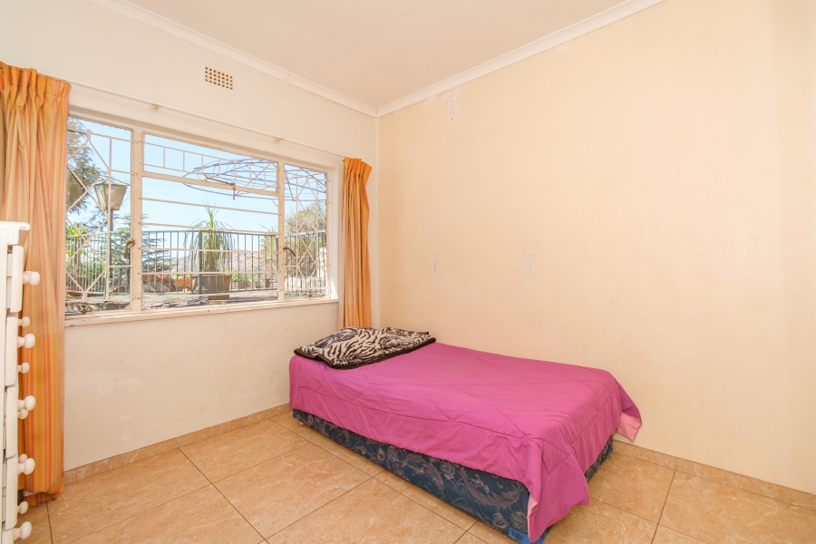 4 Bedroom Property for Sale in Helderkruin Gauteng