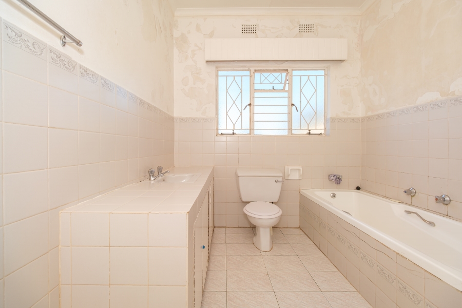 4 Bedroom Property for Sale in Helderkruin Gauteng