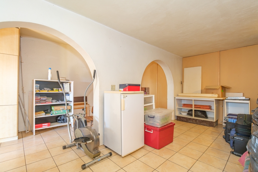 4 Bedroom Property for Sale in Helderkruin Gauteng